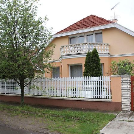 Tulipán Vendégház Hajdúszoboszló Kültér fotó