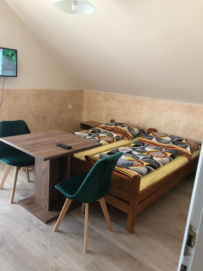 Tulipán Vendégház Hajdúszoboszló Kültér fotó